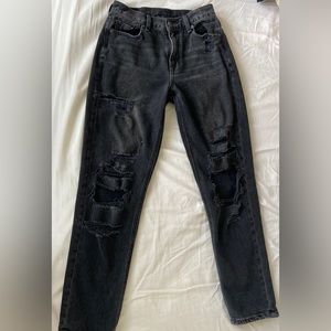 AMERICAN EAGLE High Rise Ripped Mom Jeans